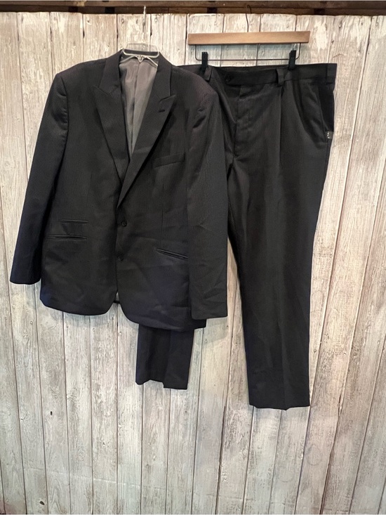 Steve Harvey Other - Steve Harvey Celebrity edition Pinstripe Suit Jacket & Pants